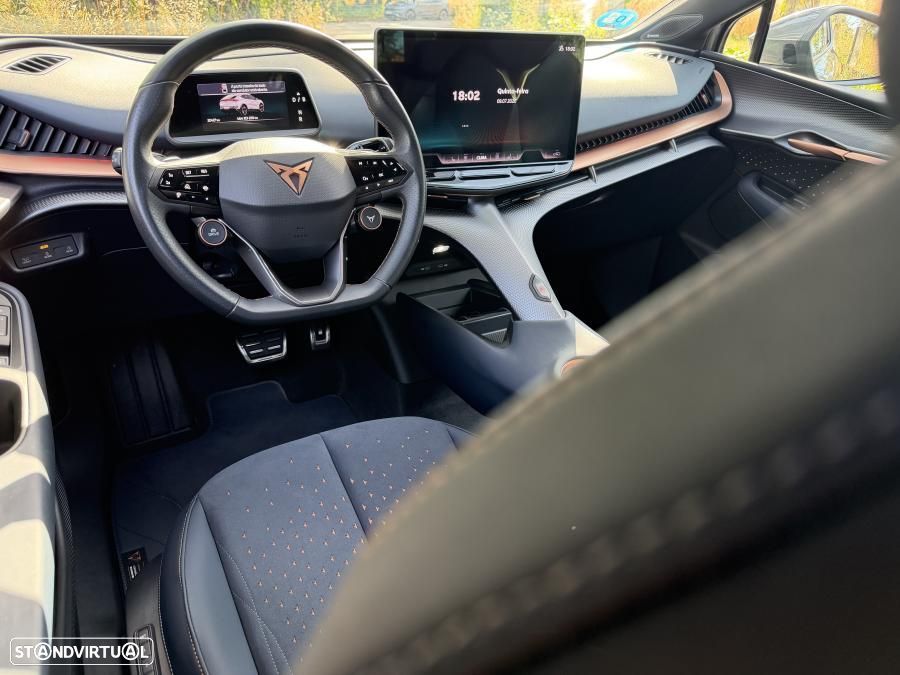 CUPRA Tavascan 77 kWh VZ — fotografia 32