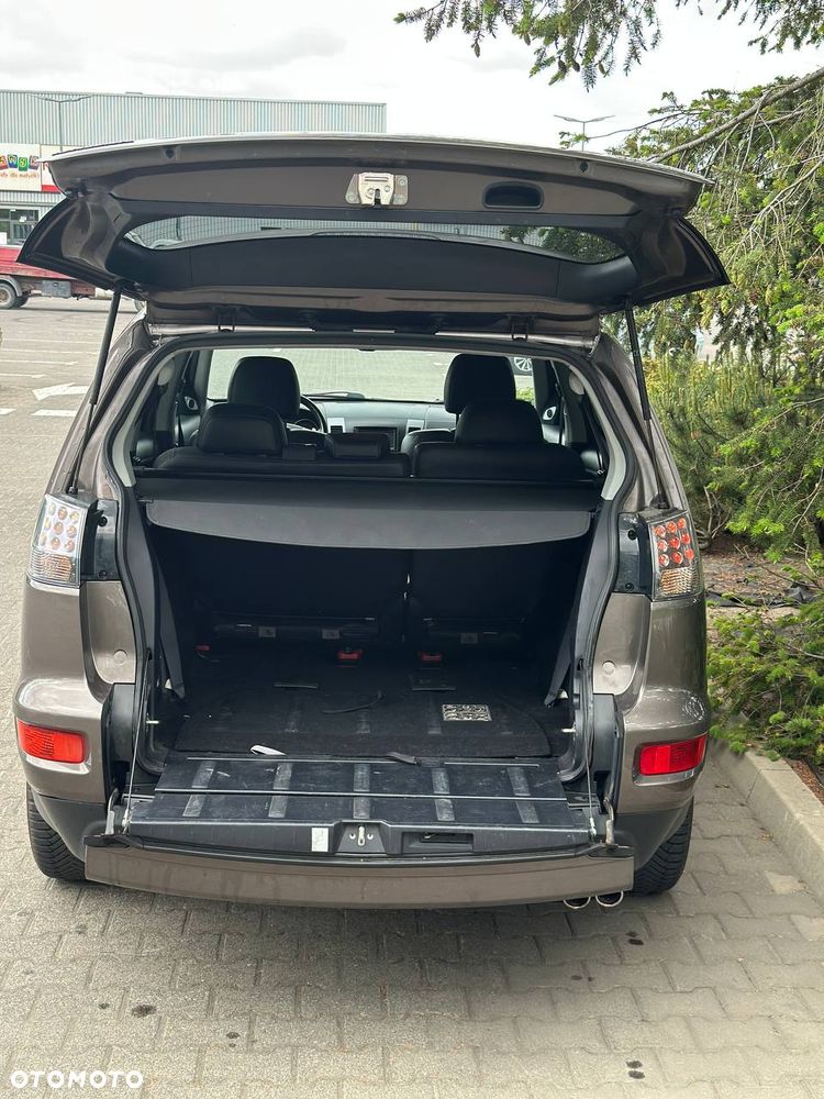 Mitsubishi Outlander 2.2 DI-D 4WD TC-SST XTRA - 9