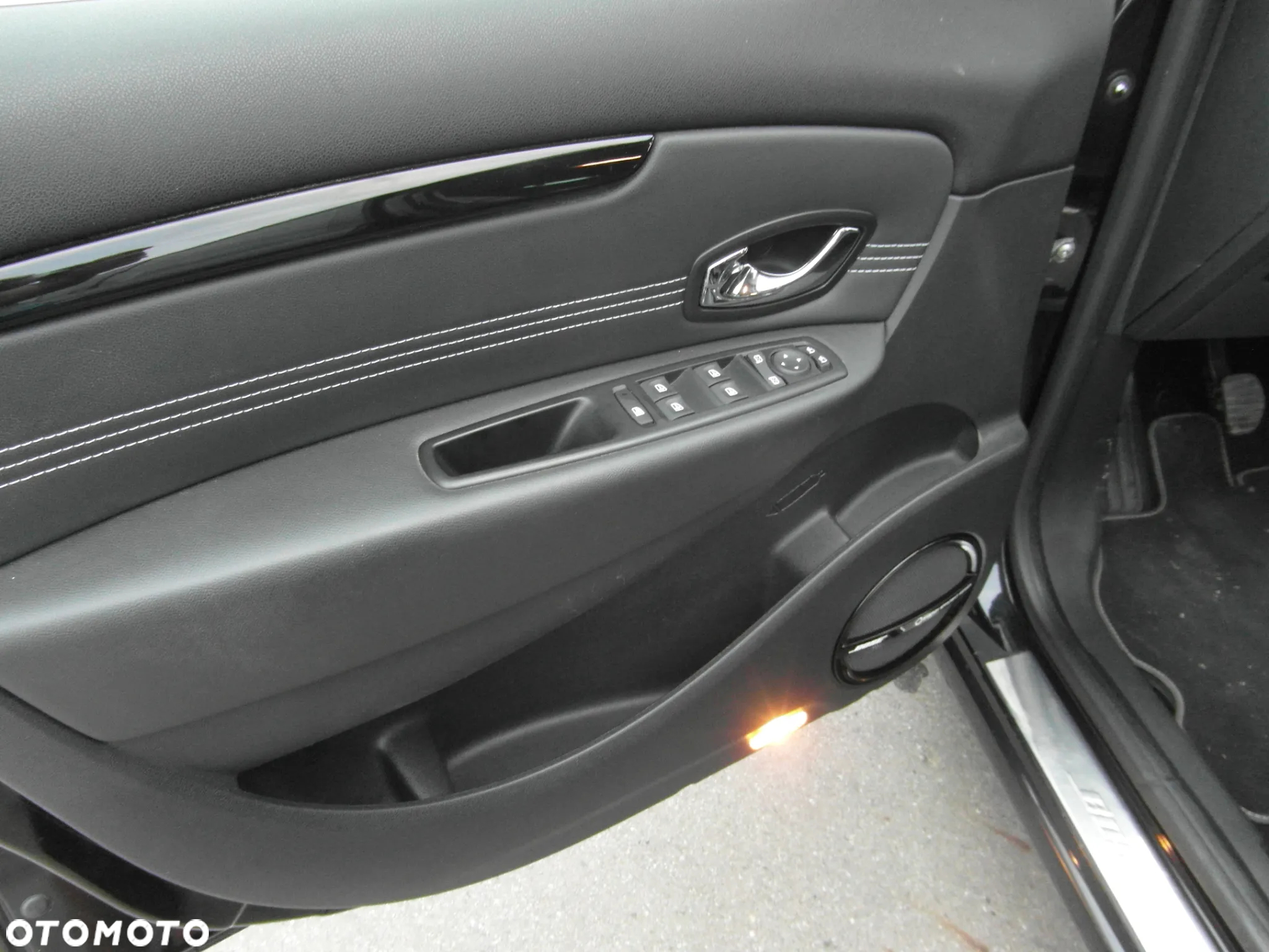 Renault Scenic TCe 130 Bose Edition - 15