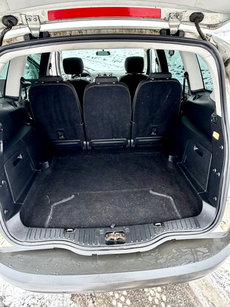 Ford S-Max 2.0 TDCi Trend - 7