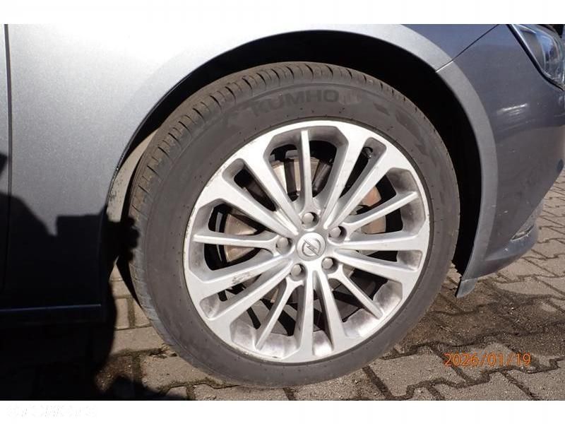 Opel Insignia - 28