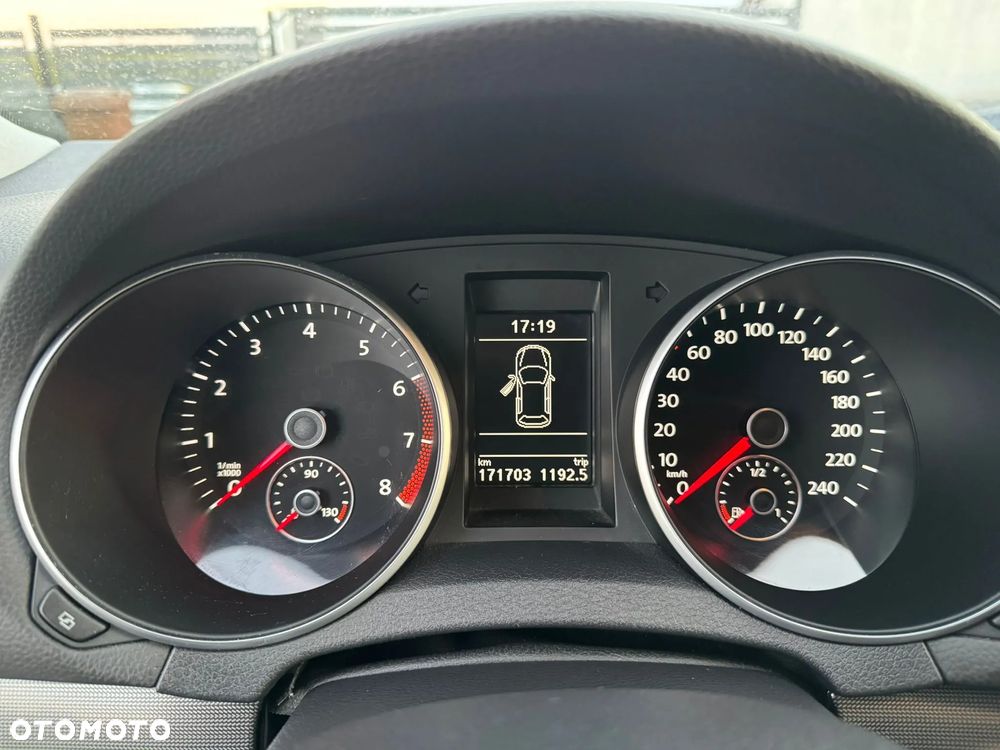 Volkswagen Golf - 12
