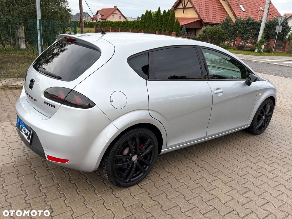 Seat Leon 2.0 T FSI Cupra R - 3