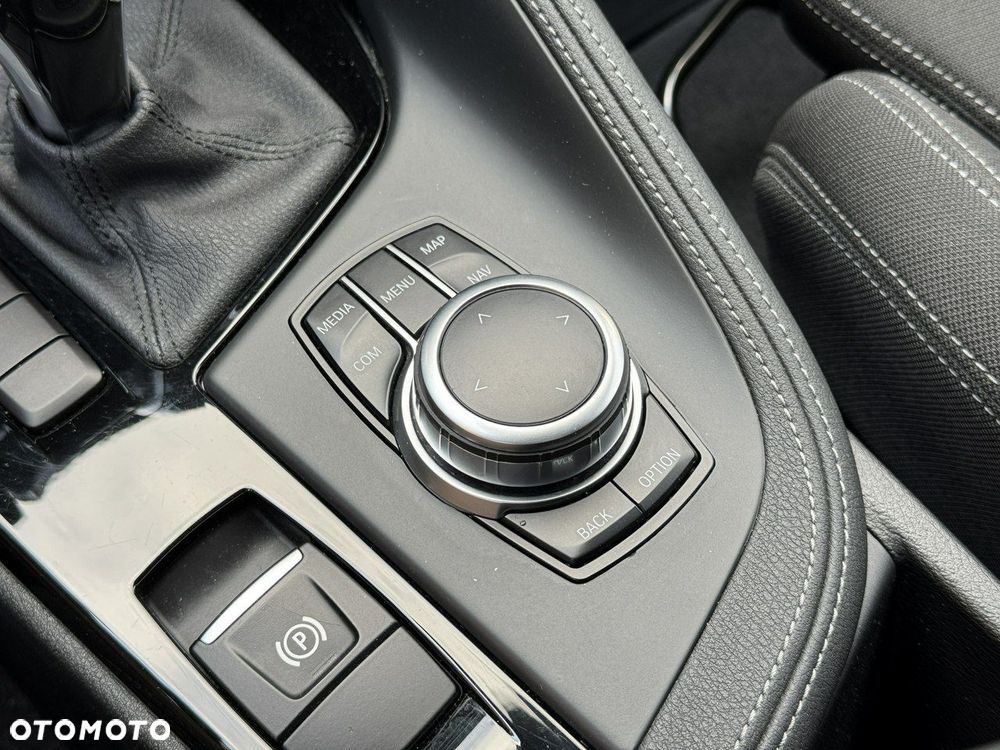 BMW X1 sDrive18d Sport Line sport - 30