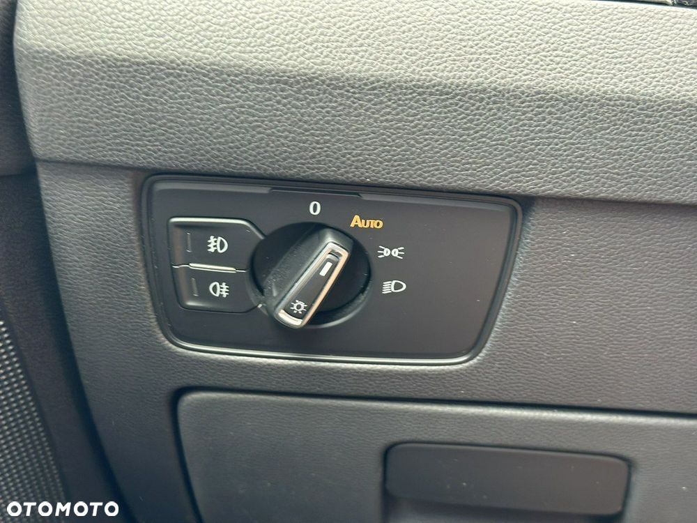 Volkswagen Passat 2.0 TDI EVO Business DSG - 13