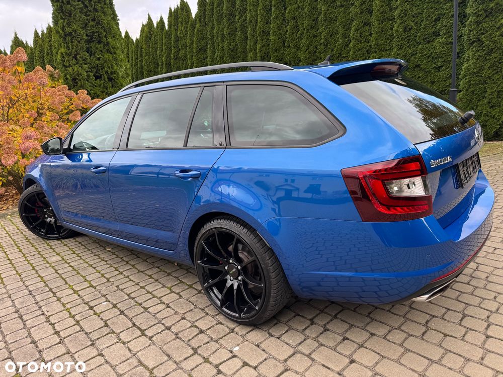 Skoda Octavia 2.0 TDI DSG RS - 16