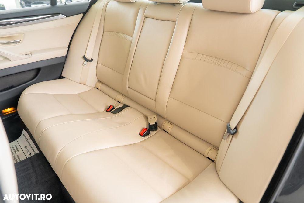 BMW Seria 5 520d Aut. Luxury Line - 22