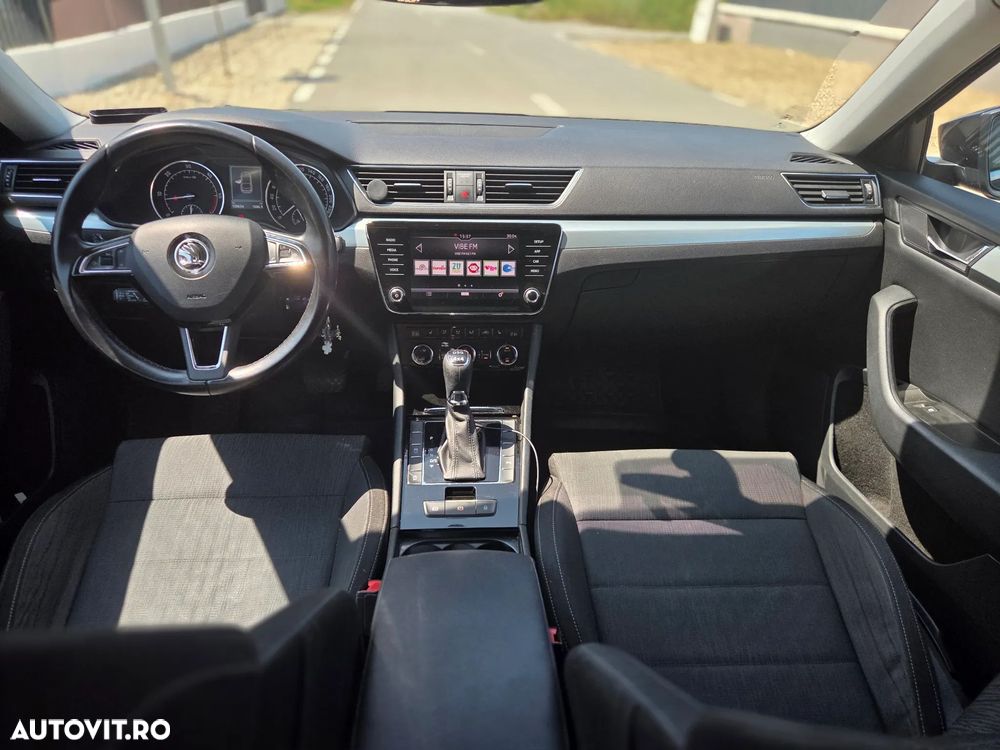 Skoda Superb 2.0 TDI DSG 4X4 Ambition - 16