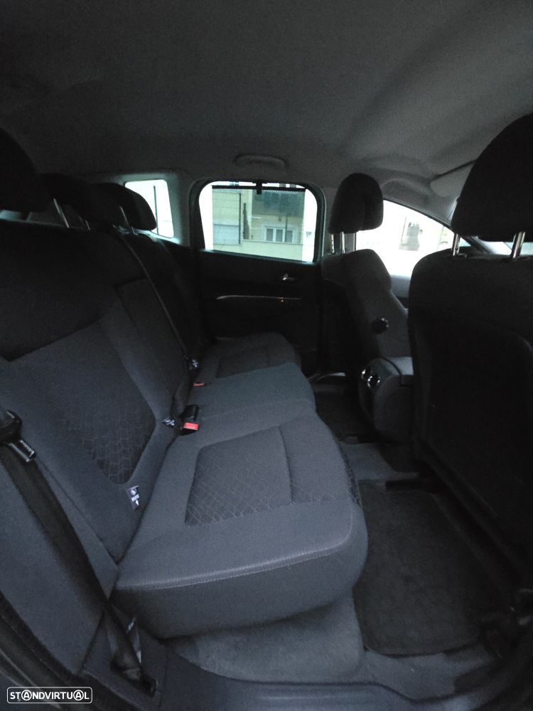 Peugeot 3008 1.6 HDi Style - 26