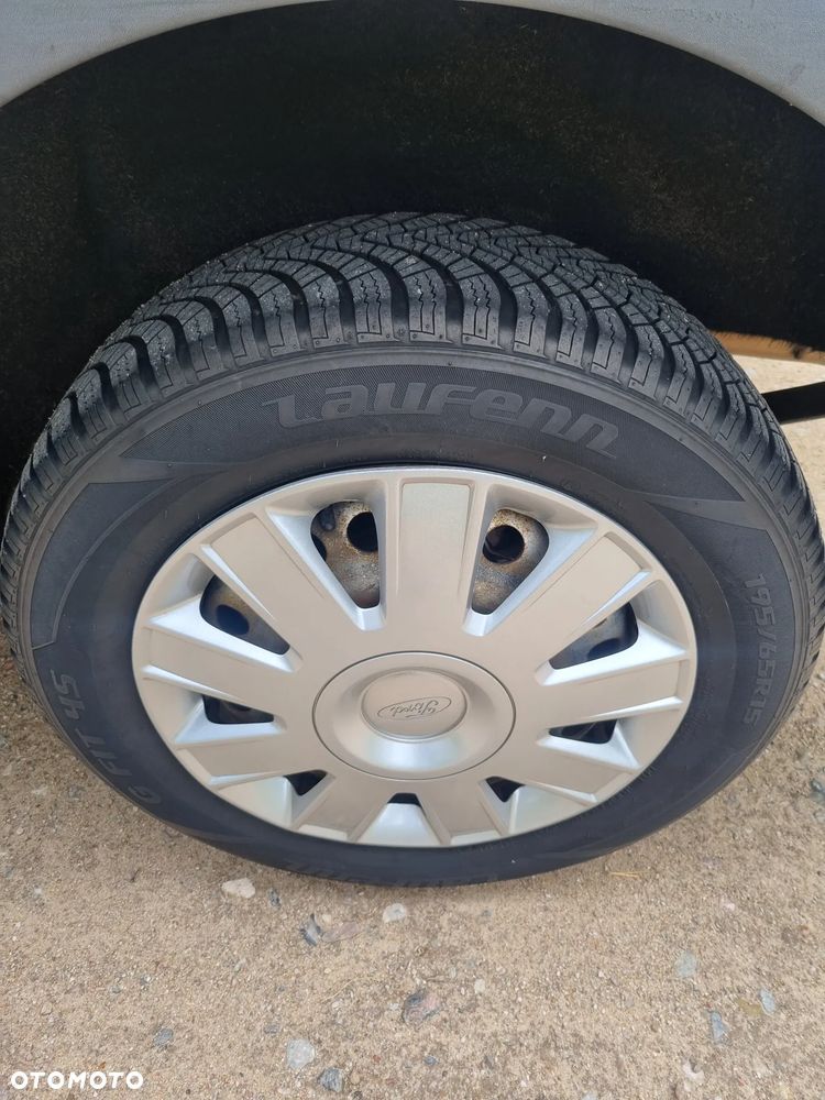 Ford Transit Connect - 33