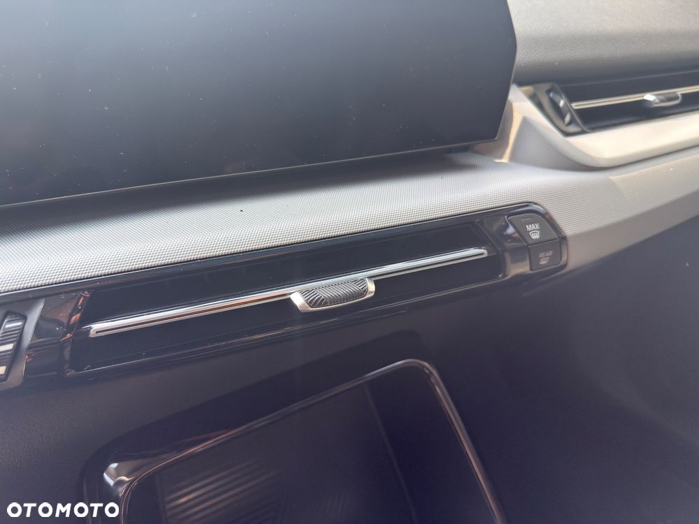 BMW Seria 2 218i - 26