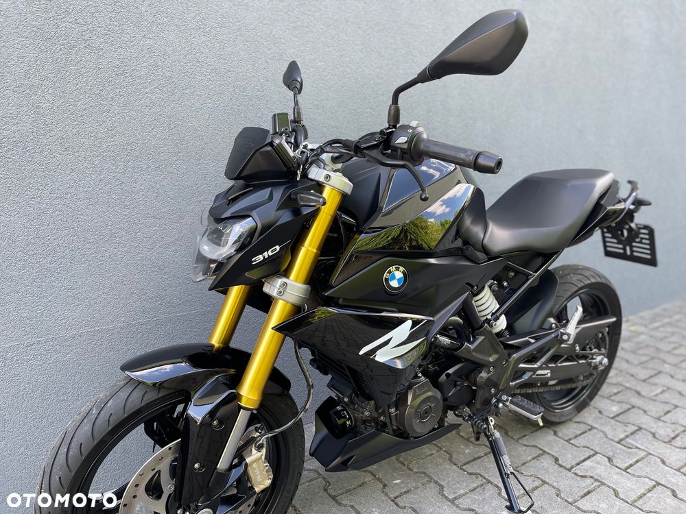 BMW G - 11