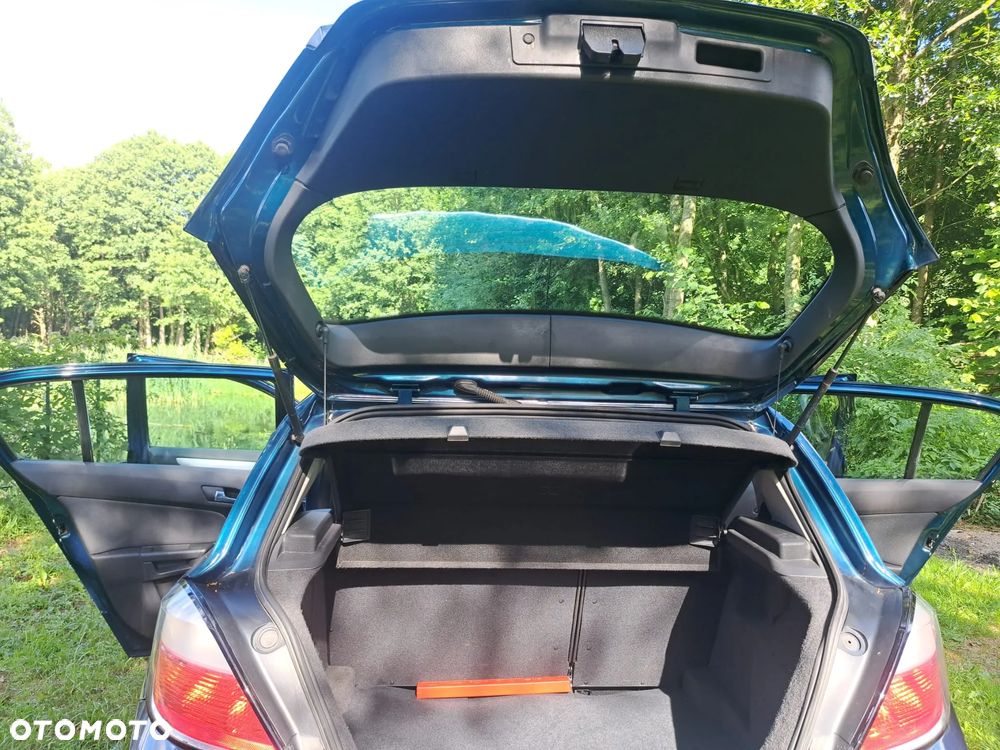 Opel Astra 1.6 Essentia - 14