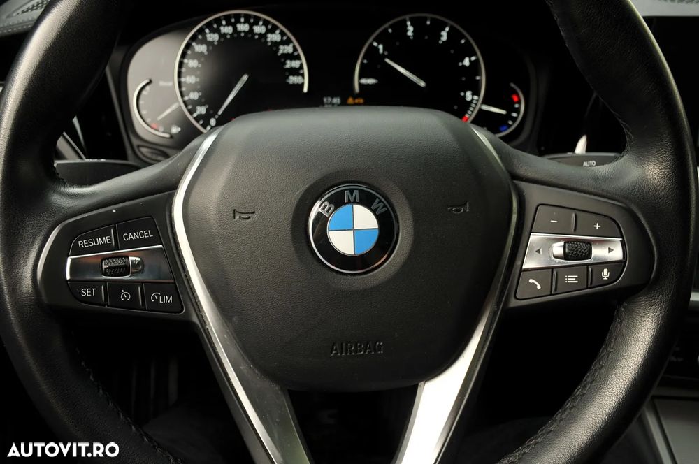 BMW Seria 3 318d Sport Line Shadow - 13