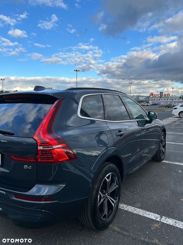 Volvo XC 60 T4 Momentum Pro - 3