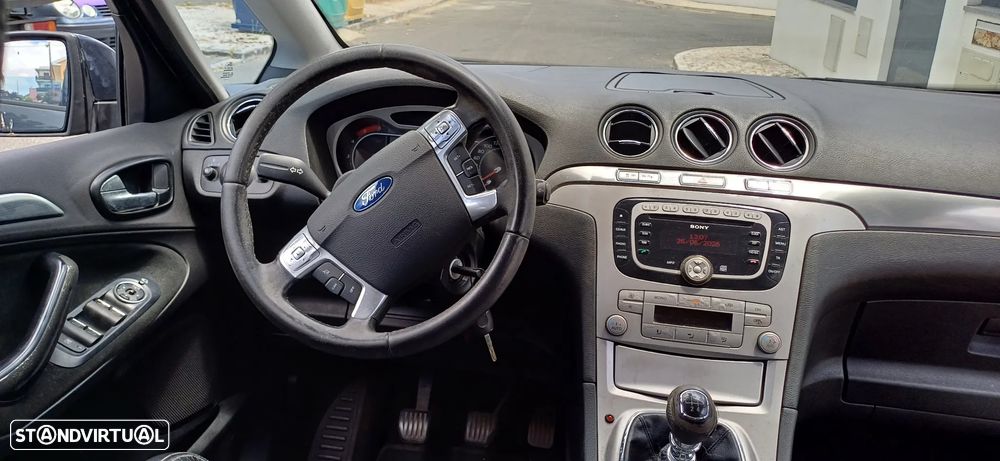 Ford S-Max 1.8 TDCi Titanium 7L - 13
