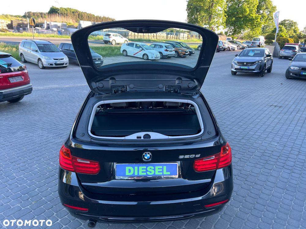 BMW Seria 3 318d Luxury Line - 22