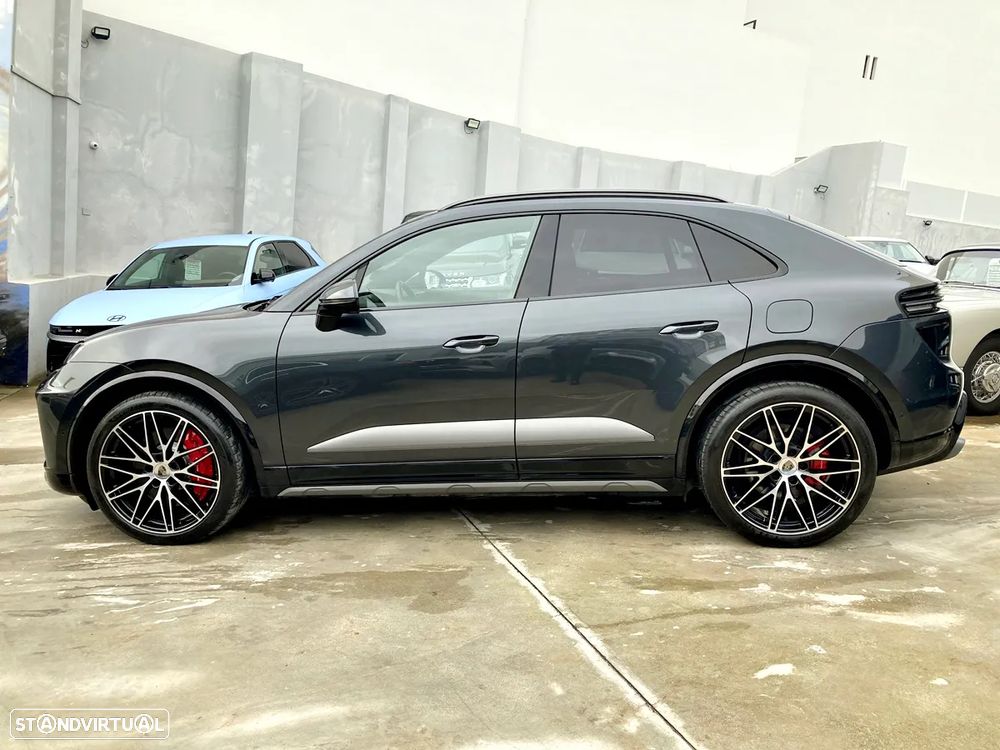 Porsche Macan Electric Turbo - 6