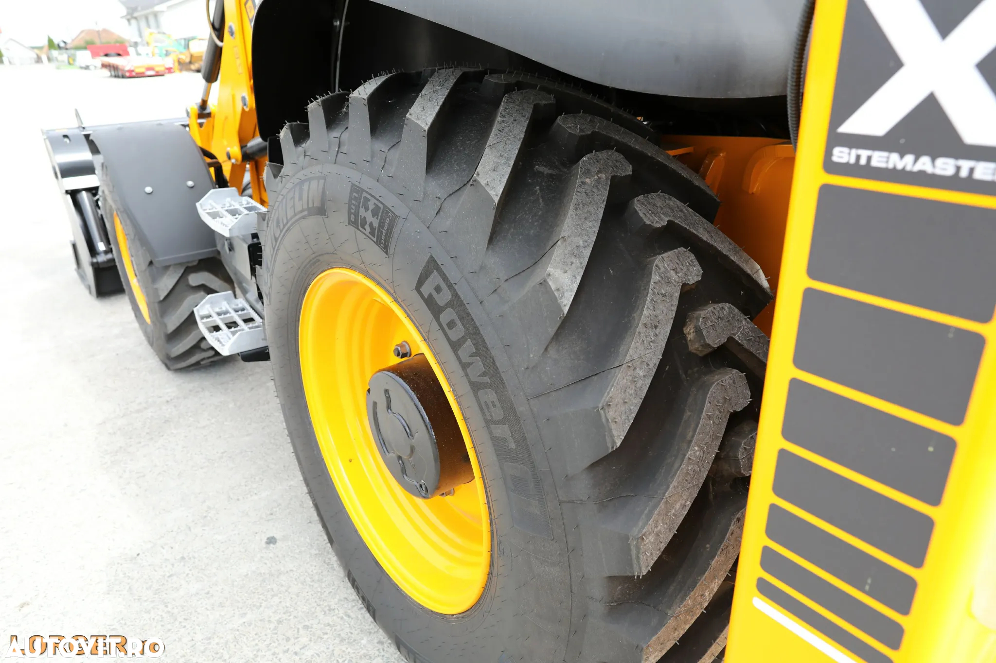 JCB 3CX - 18