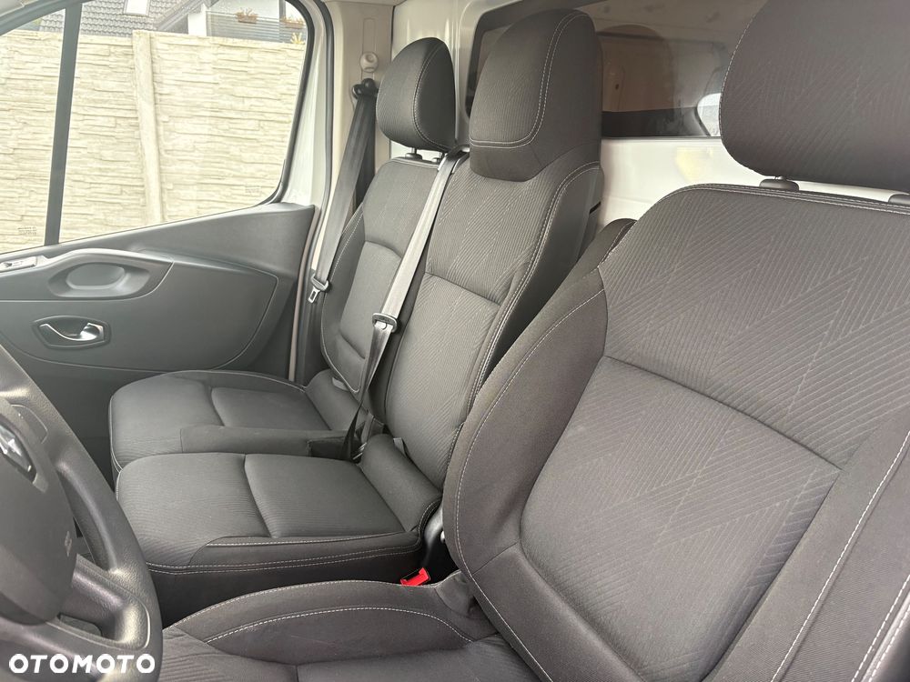 Renault Trafic - 2