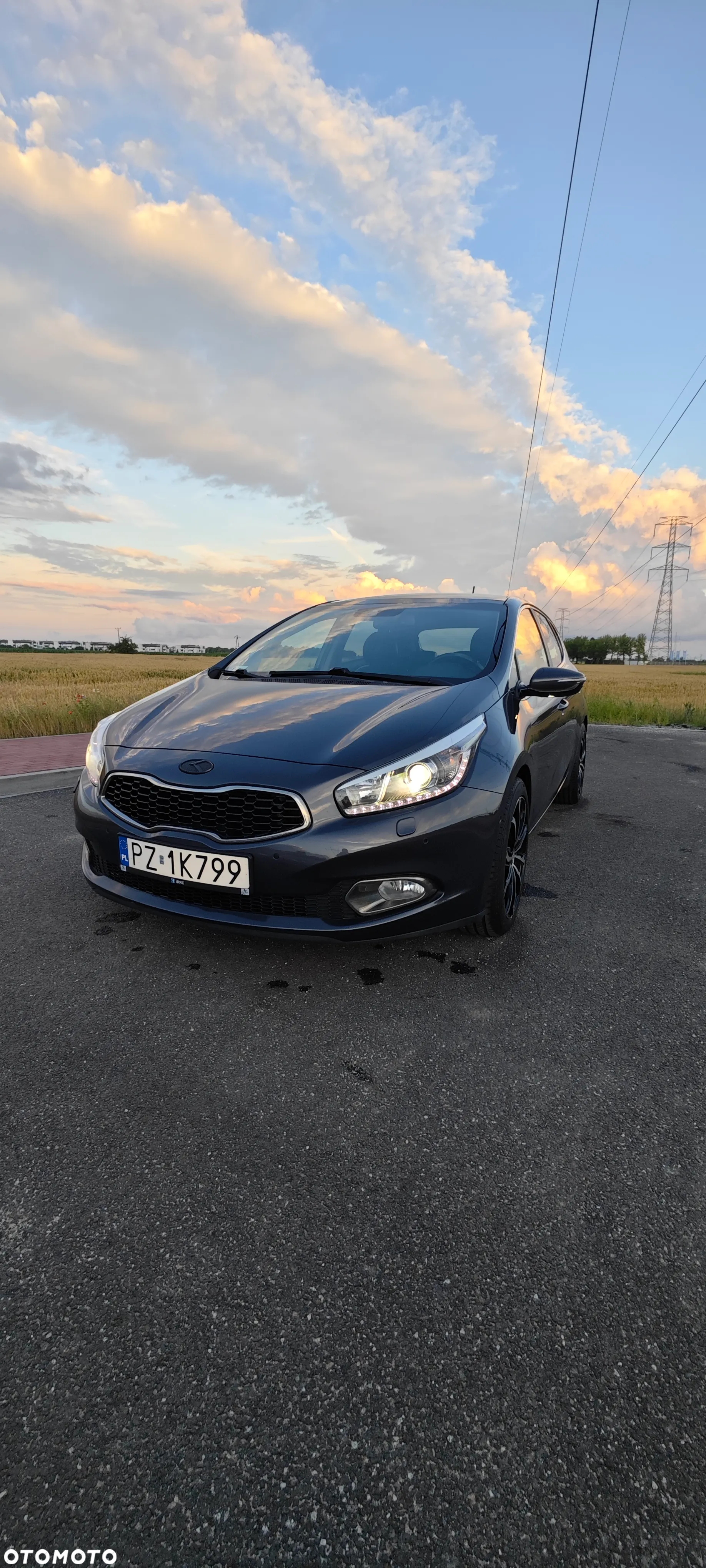 Kia Ceed - 25