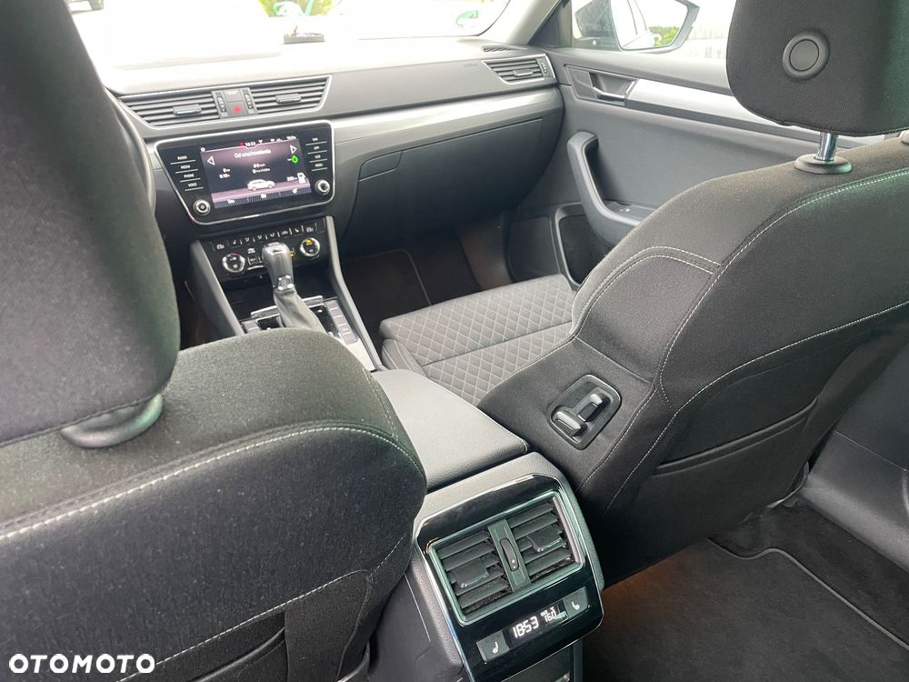 Skoda Superb 1.4 TSI ACT DSG Style - 7