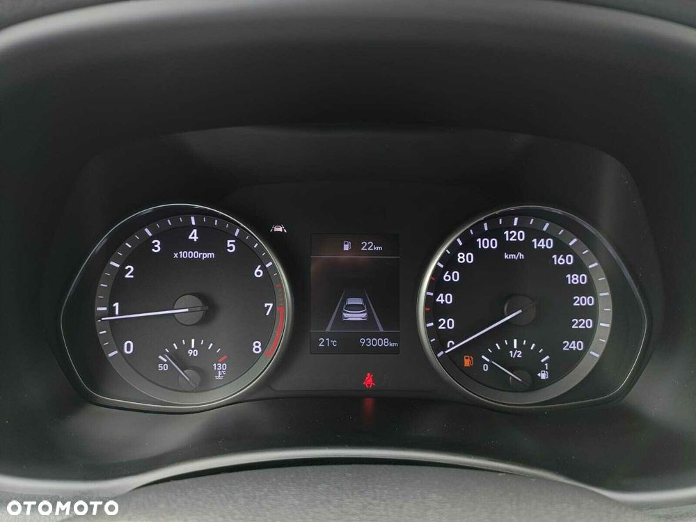 Hyundai i30 1.5 DPI Classic + - 15