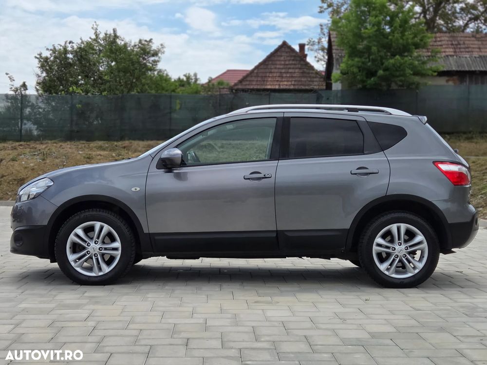 Nissan Qashqai 2.0 DCI 4 x 4 DPF Aut tekna - 13
