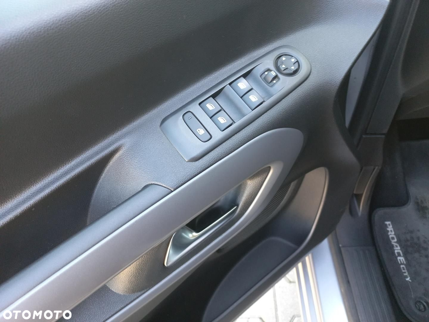 Toyota Proace City Verso 1.5 D-4D Business - 14