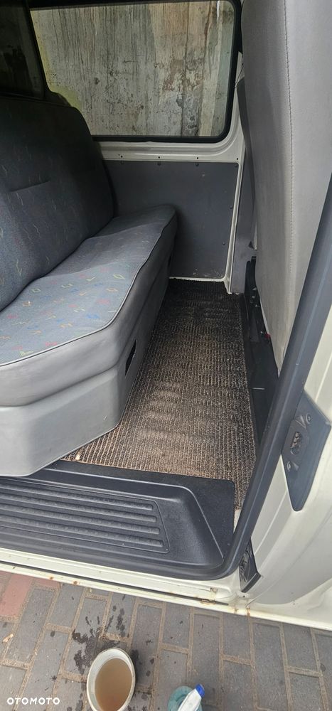 Volkswagen Transporter - 6