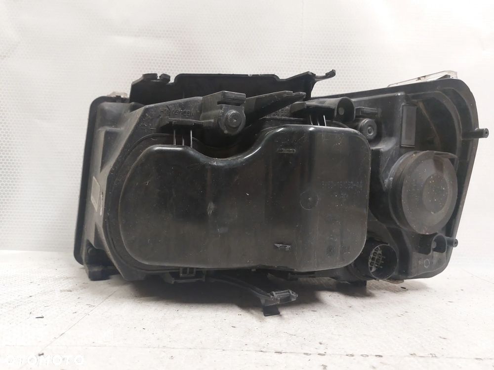 .  LAMPA PRZOD PRZEDNIA PRAWA LAND ROVER FREELANDER 2 - 5