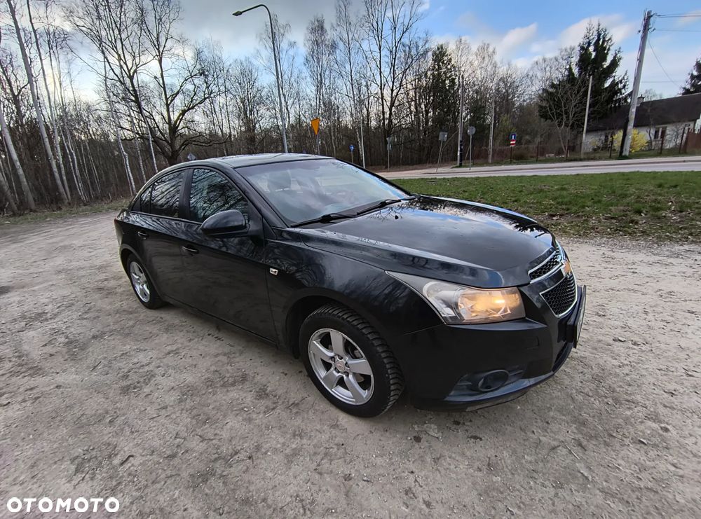 Chevrolet Cruze 1.8 LS - 2