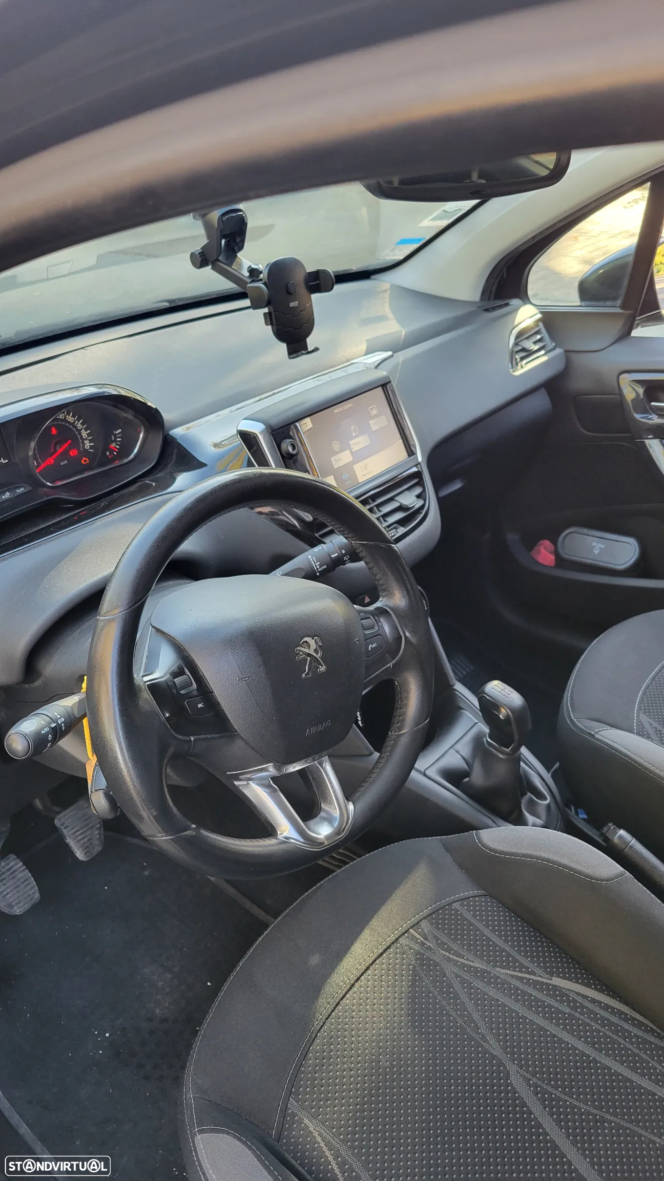 Peugeot 208 1.4 HDi - 10