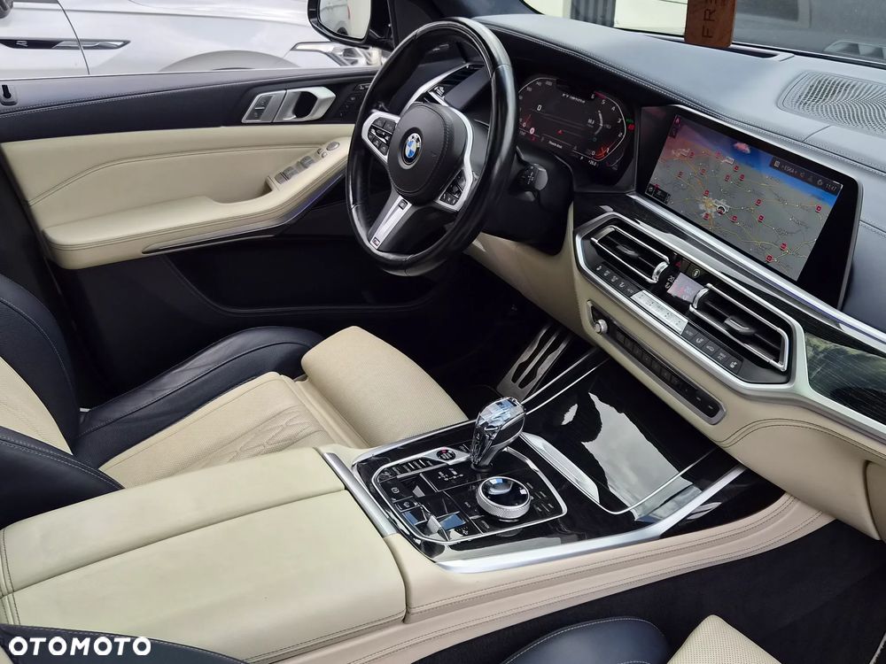 BMW X7 M50d sport - 10