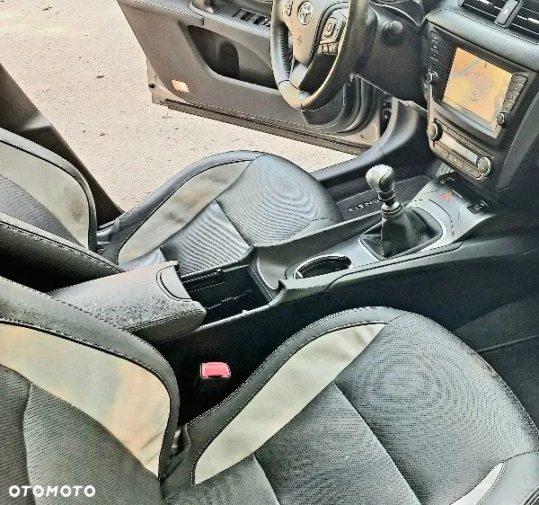 Toyota Avensis 2.0 D-4D Active Business - 14