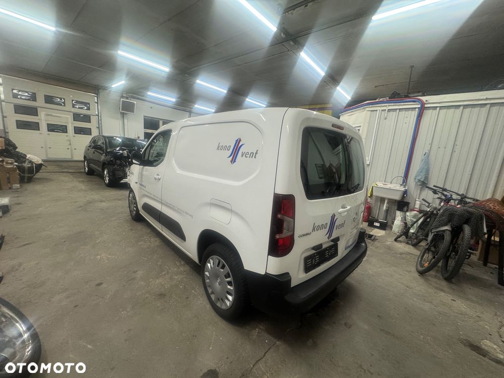 Opel COMBO - 3