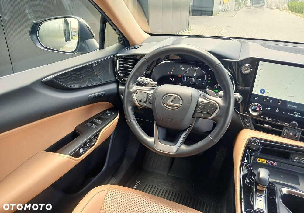 Lexus NX 350h Omotenashi AWD - 26