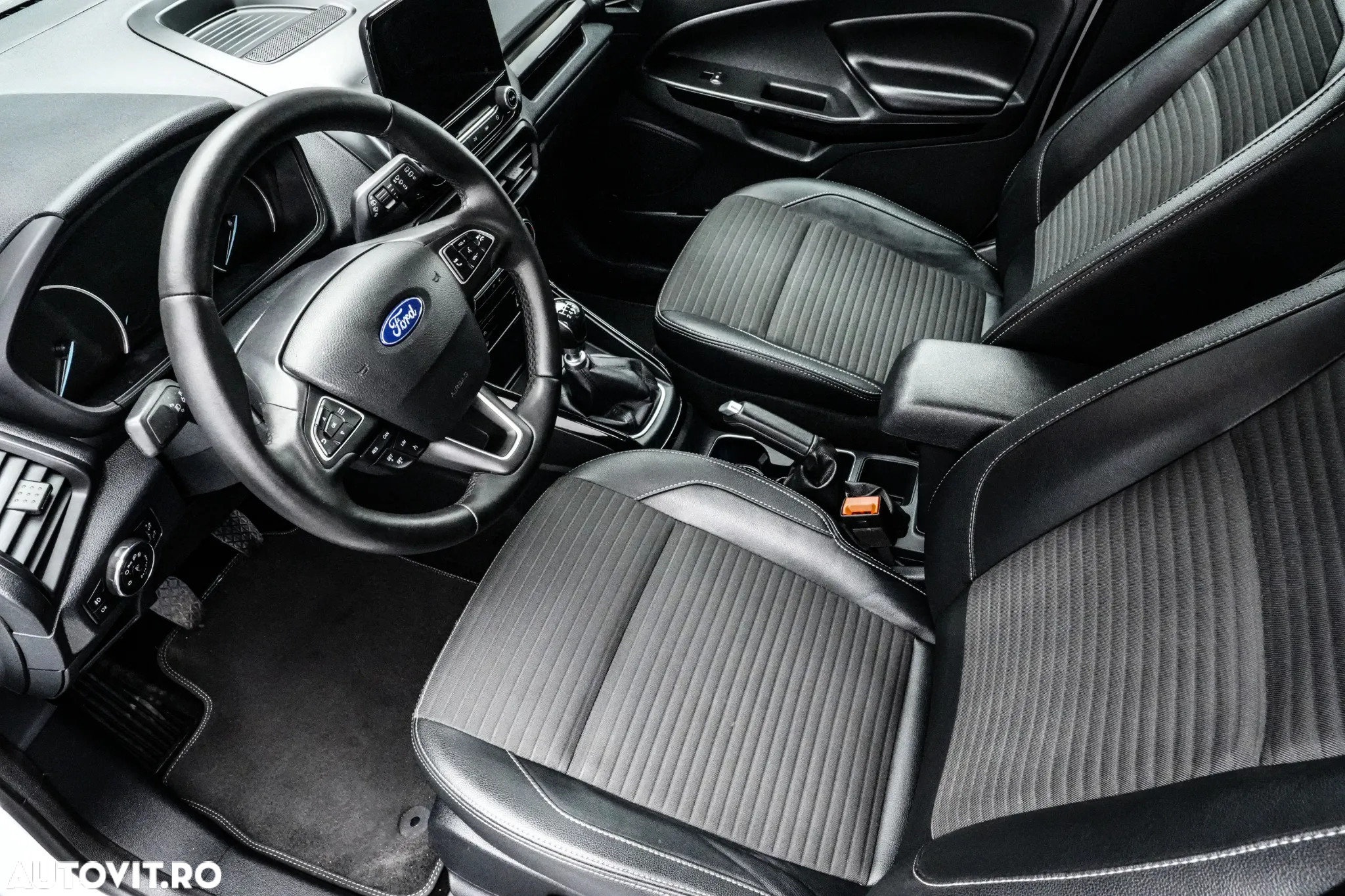 Ford EcoSport 1.5 EcoBlue Titanium - 12