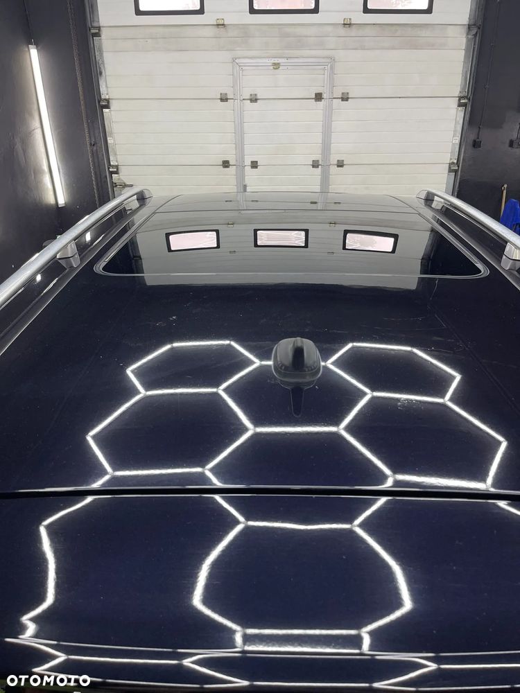 Volkswagen Touran - 7