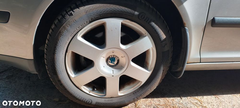 Skoda Octavia 1.6 FSI Elegance - 11