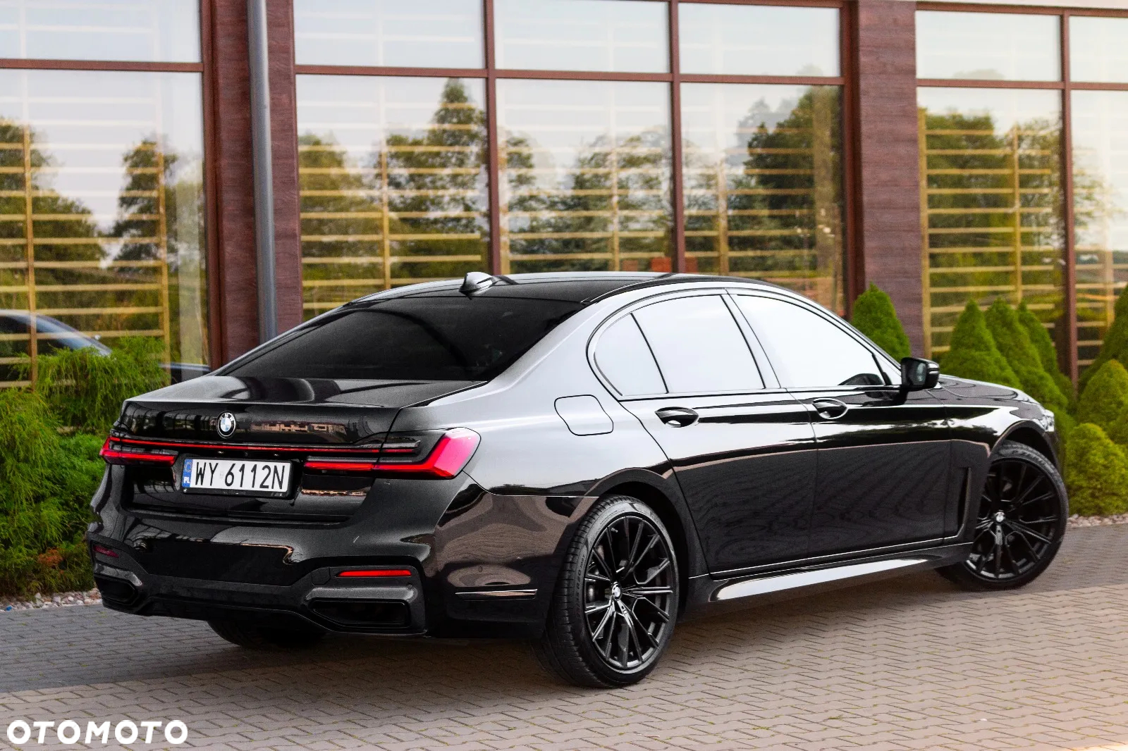 BMW Seria 7 730d xDrive sport - 13