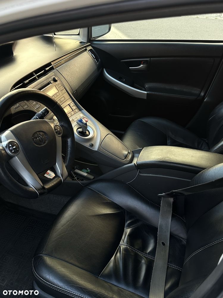 Toyota Prius - 5