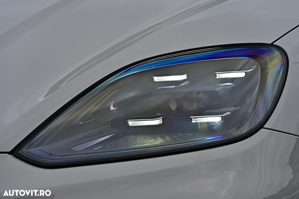 Porsche Cayenne Coupe - 26