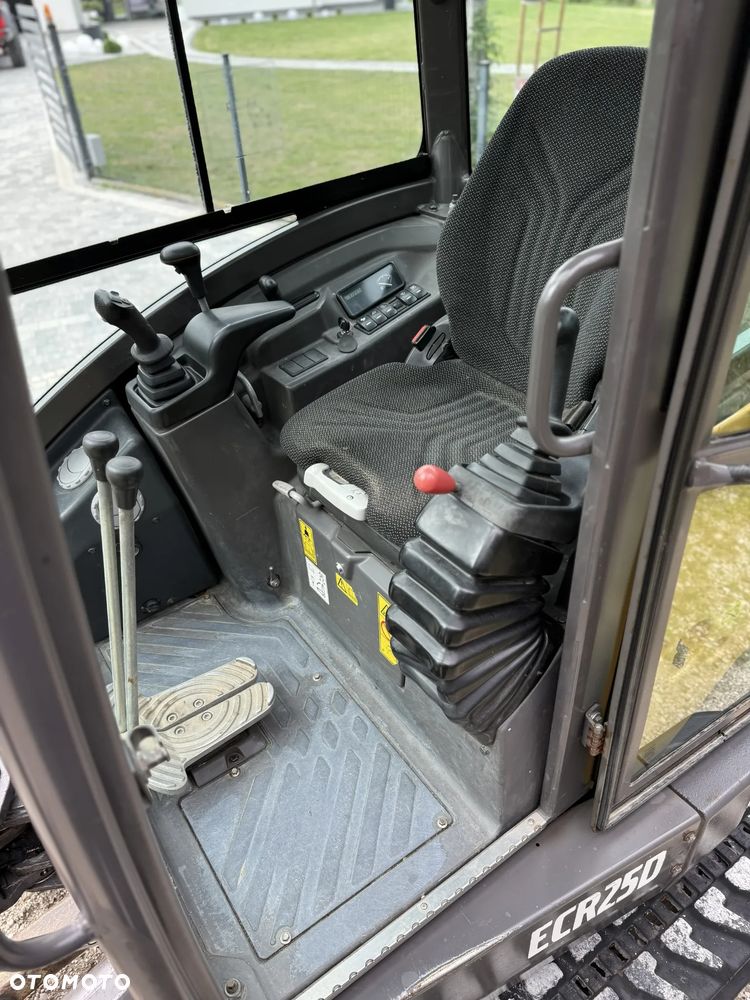 Volvo ECR25D - 8