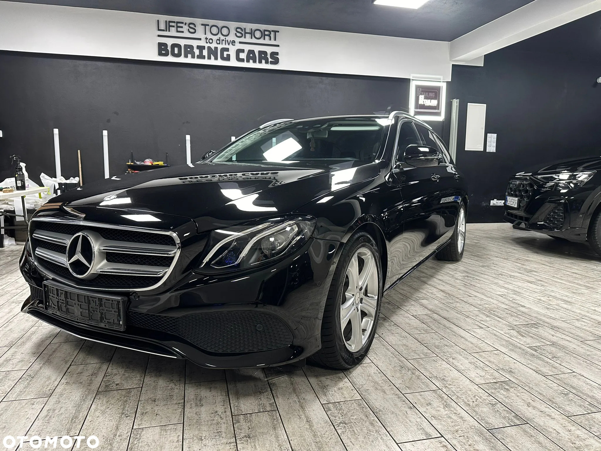 Mercedes-Benz Klasa E 220 d T 9G-TRONIC - 3