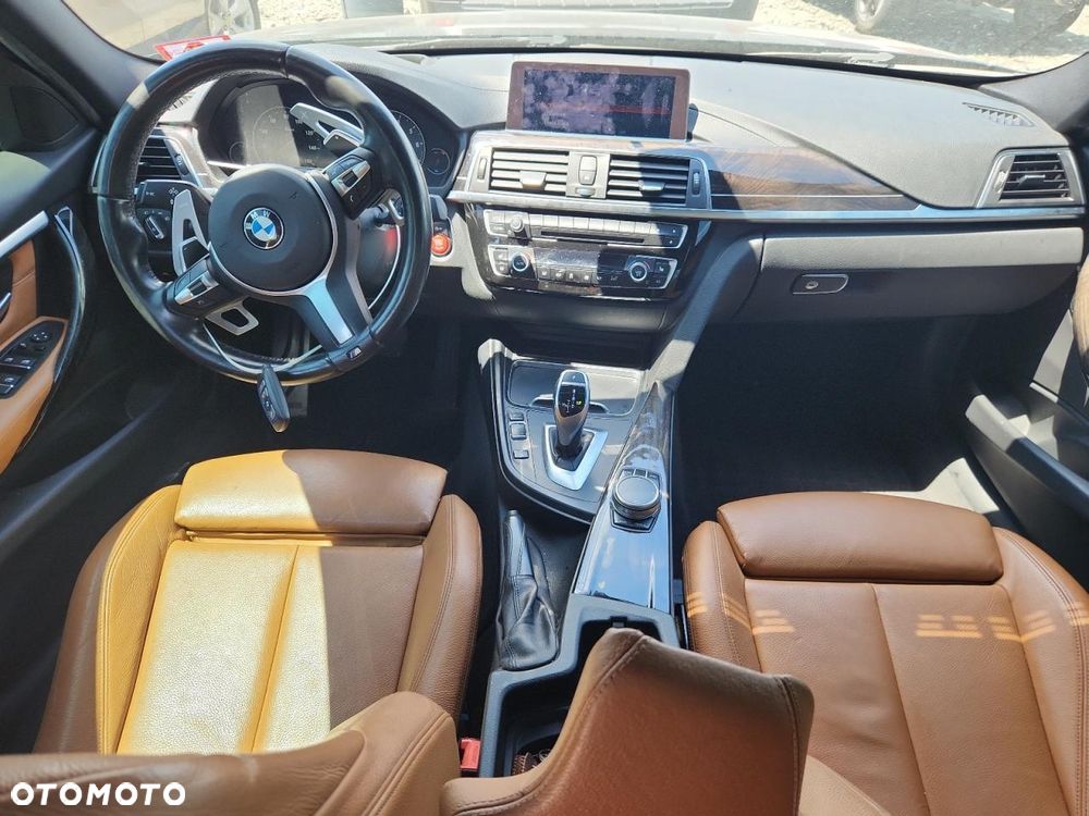 BMW Seria 3 330i xDrive Edition M Sport Shadow - 6