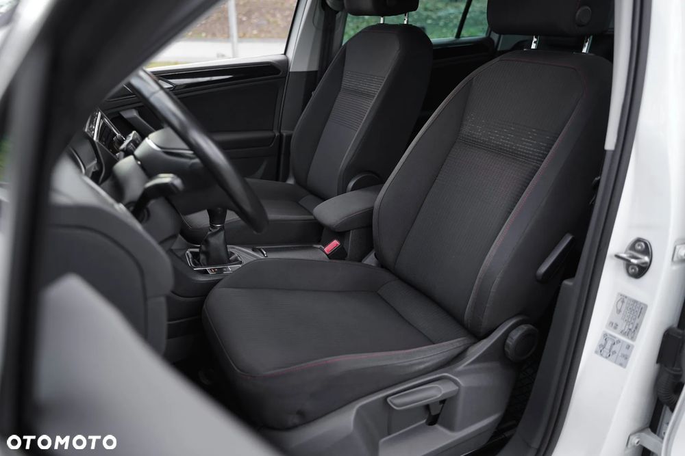Volkswagen Tiguan - 29