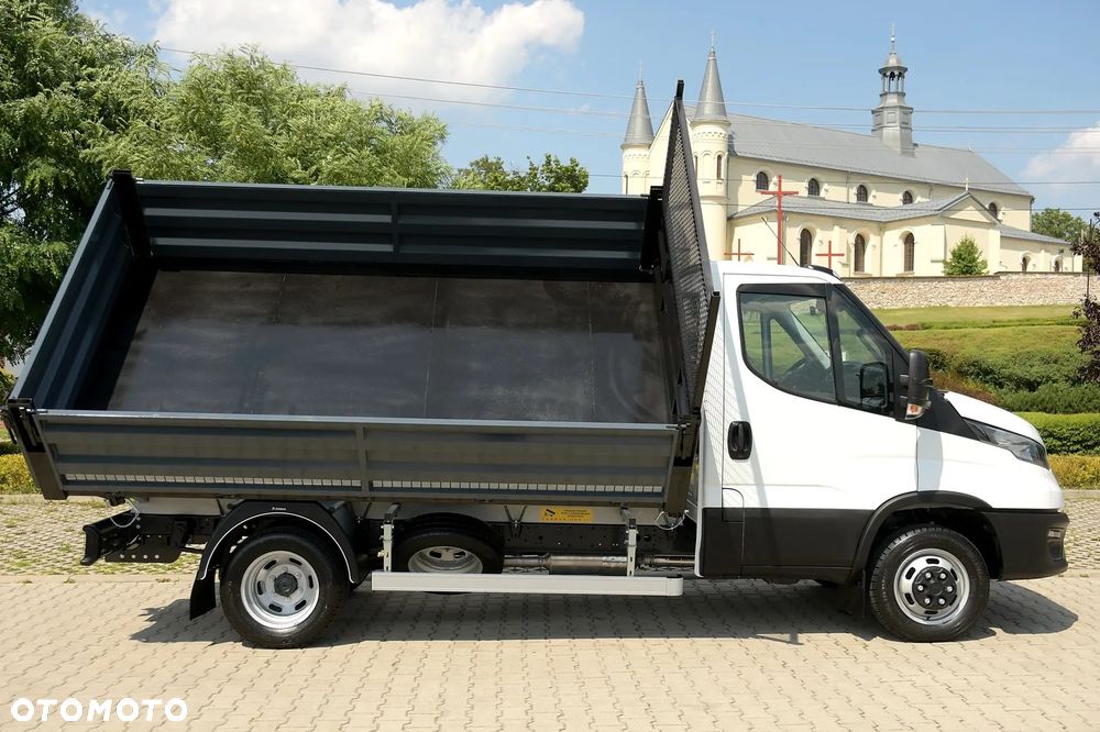 Iveco DAILY/50C18/DMC 3500/TYLKO 47 tyś km PRZEBIEGU!/WYWROTKA 3 STRONNA SKIBICKI 360x210 cm/ 3.0 HPI 180 KM/ SALON POLSKA/ PIERWSZY WŁAŚCICIEL/BEZWYPADKOWY - 3