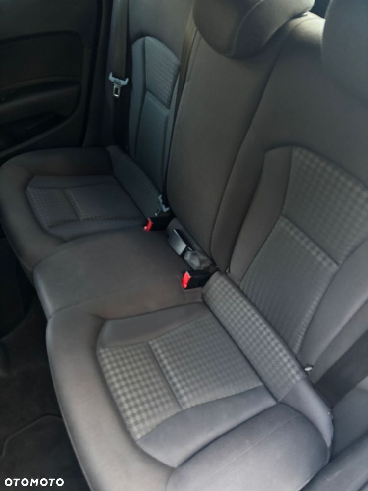 Audi A1 1.6 TDI S tronic S line Sportpaket - 12