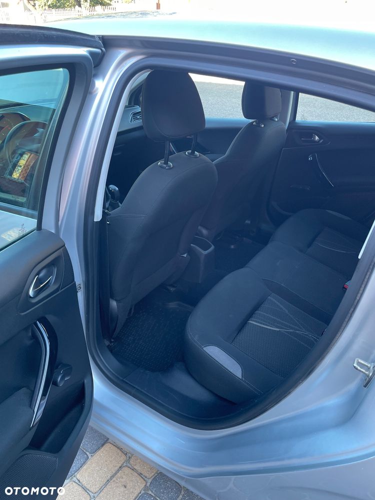 Peugeot 208 1.4 HDi Access - 16